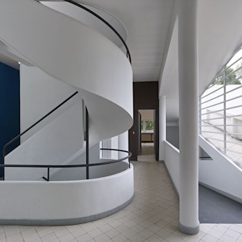 VILLA SAVOYE in Poissy, France - by Le Corbusier at ARKITOK - Photo #6 