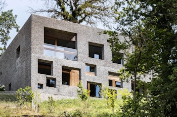 NEW CONCRETE HOUSE IN KLINGNAU in Klingnau, Switzerland - by Wespi de Meuron Romeo architects at ARKITOK