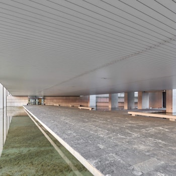 PALAZZO MONDADORI in Milan, Italy - by Oscar Niemeyer at ARKITOK - Photo #9 
