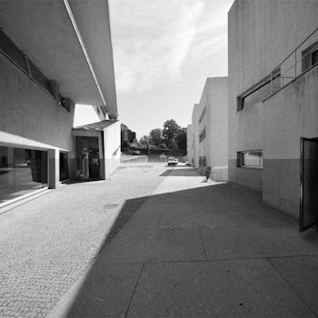 PORTO SCHOOL OF ARCHITECTURE in Oporto, Portugal - by Álvaro Siza at ARKITOK - Photo #5 