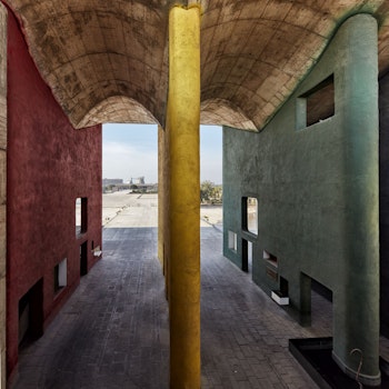 PALACE OF JUSTICE in Chandigarh, India - by Le Corbusier at ARKITOK - Photo #10 