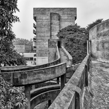 INSTITUTE OF MEDICAL EDUCATION AND RESEARCH  IN CHANDIGARH in Chandigarh, India - by Le Corbusier at ARKITOK - Photo #12 