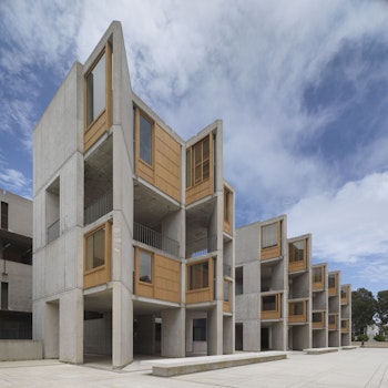 SALK INSTITUTE FOR BIOLOGICAL STUDIES in La Jolla, United States - by Louis I. Kahn at ARKITOK - Photo #5 