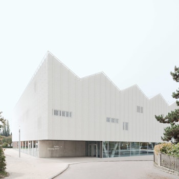 SPORTS CENTER FOR ÜBERLINGEN SCHOOL CAMPUS in Überlingen, Germany - by wulf architekten at ARKITOK - Photo #3 