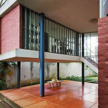 VILANOVA ARTIGAS HOUSE in São Paulo, Brazil - by João Batista Vilanova Artigas at ARKITOK - Photo #6 