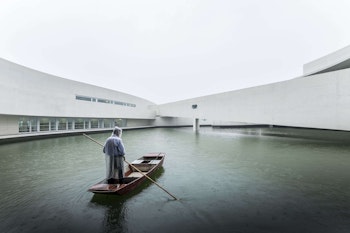 THE BUILDING ON THE WATER in Huai'an, China - by Álvaro Siza + Carlos Castanheira at ARKITOK