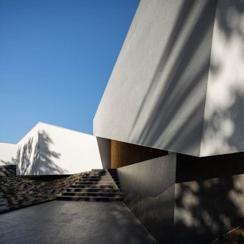 TILT HOUSE in Gondomar, Portugal - by MUTANT Architecture & Design  at ARKITOK - Photo #8 