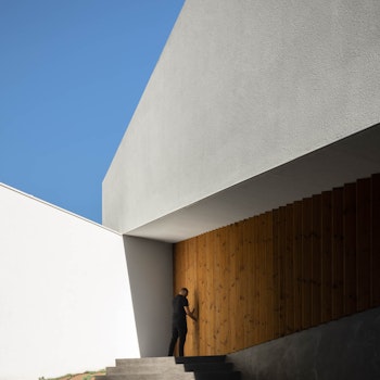 TILT HOUSE in Gondomar, Portugal - by MUTANT Architecture & Design  at ARKITOK - Photo #12 