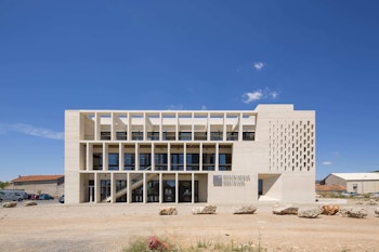 THE MONTAIGNE MULTIMEDIA LIBRARY in Frontignan, France - by TAUTEM Architecture at ARKITOK