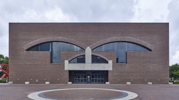 FORT WAYNE PERFORMING ARTS THEATRE in Fort Wayne, United States - by Louis I. Kahn at ARKITOK