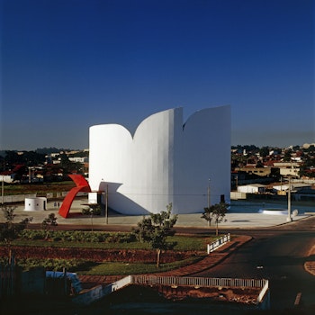 ARARAS STATE THEATER in Araras, Brazil - by Oscar Niemeyer at ARKITOK - Photo #5 