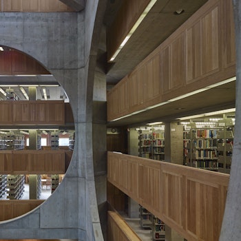 PHILLIPS EXETER ACADEMY LIBRARY in Exeter, United States - by Louis I. Kahn at ARKITOK - Photo #10 