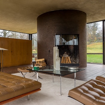 GLASS HOUSE in New Canaan, United States - by Philip Johnson at ARKITOK - Photo #8 