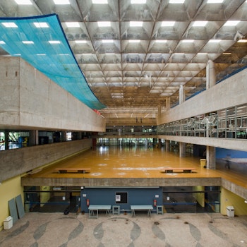 ARCHITECTURE AND URBANISM SCHOOL in São Paulo, Brazil - by João Batista Vilanova Artigas at ARKITOK - Photo #6 